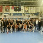 Kızlar Paşalar Gibi! Sakarya Voleybol Fırtınası Dinmiyor