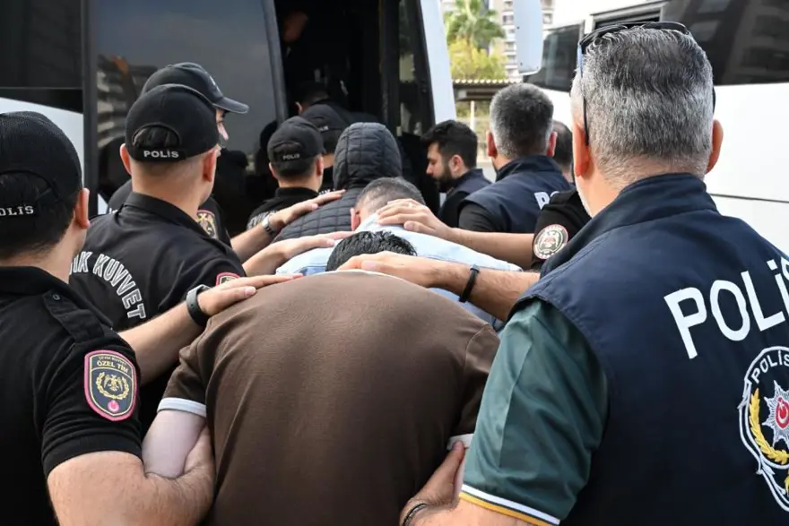 7,6 milyar liralık bahis operasyonu: 17 şüpheli tutuklandı