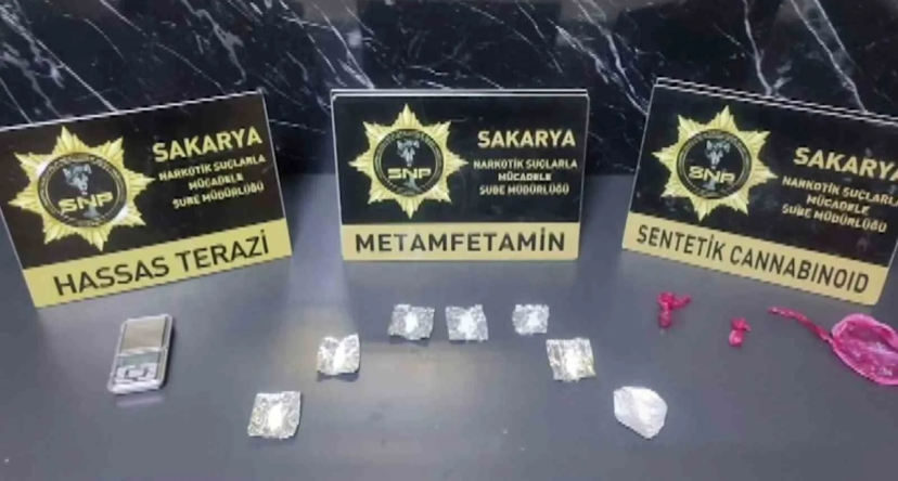 Film sahnelerini aratmayan uyuşturucu baskını