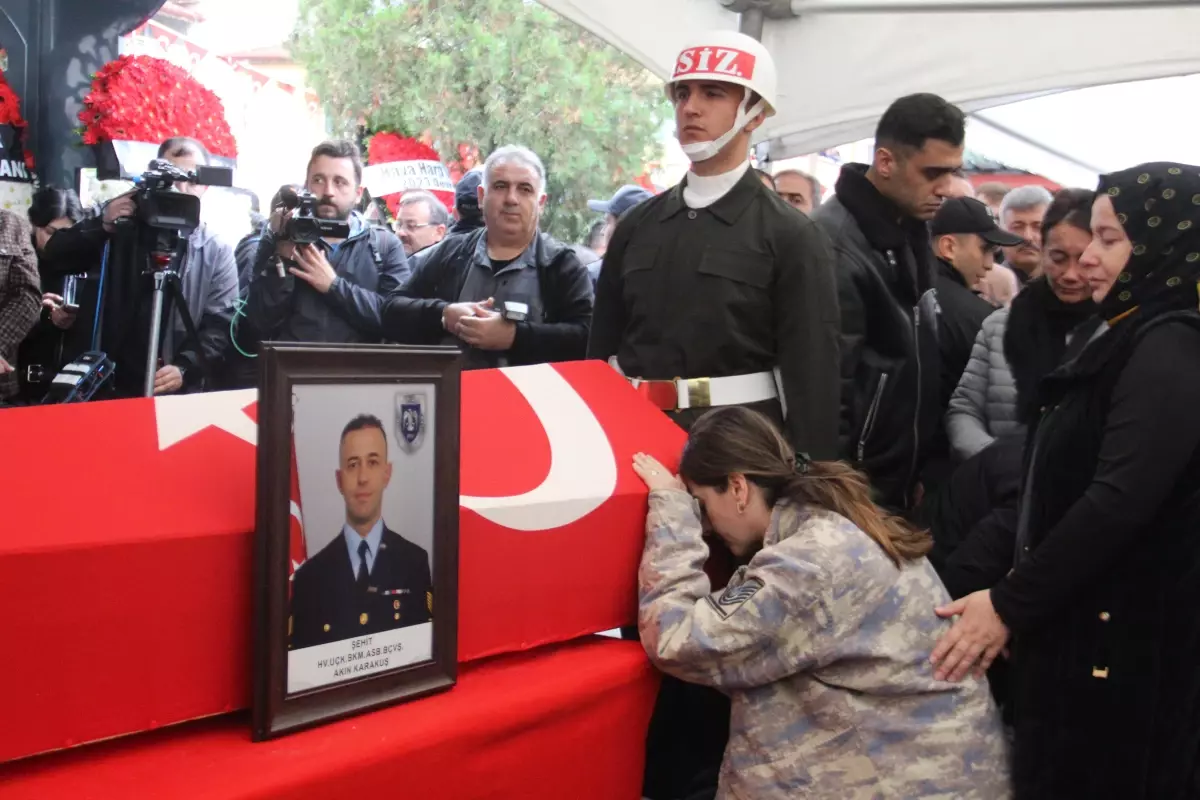 Şehit Astsubay Başçavuş Akın Karakuş, Sakarya’da son yolculuğuna uğurlandı
