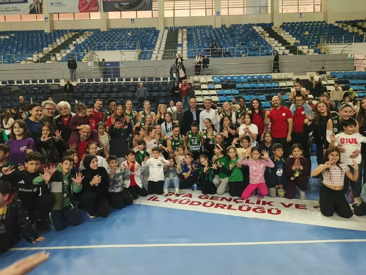 Sakarya Voleybol, Afyon’u 3-2 Yenerek Namağlup Liderliğini Sürdürdü