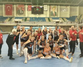 SULTANLAR 10 NUMARA!