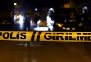 Serdivan’da Kanlı Araç Bulundu, Kayıp Genç Hareketsiz Halde Bulundu