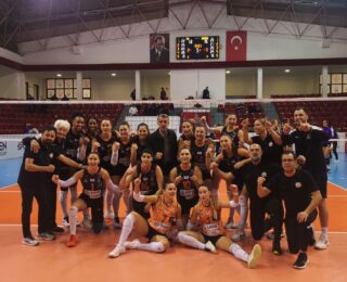 Sultanlar Evinde Şov Yaptı: 3-0