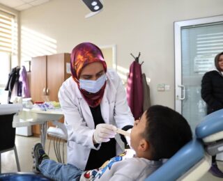 Erenler Belediyesi Sağlık ve Aile Destek Hizmetleriyle Öne Çıktı