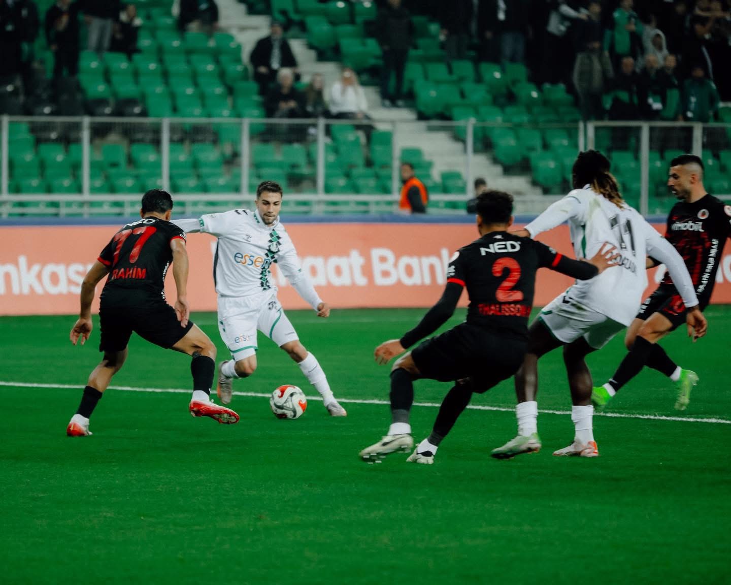 Sakaryaspor Türkiye Kupası’na farklı skorla veda etti | Gençlerbirliği 5-0 kazandı