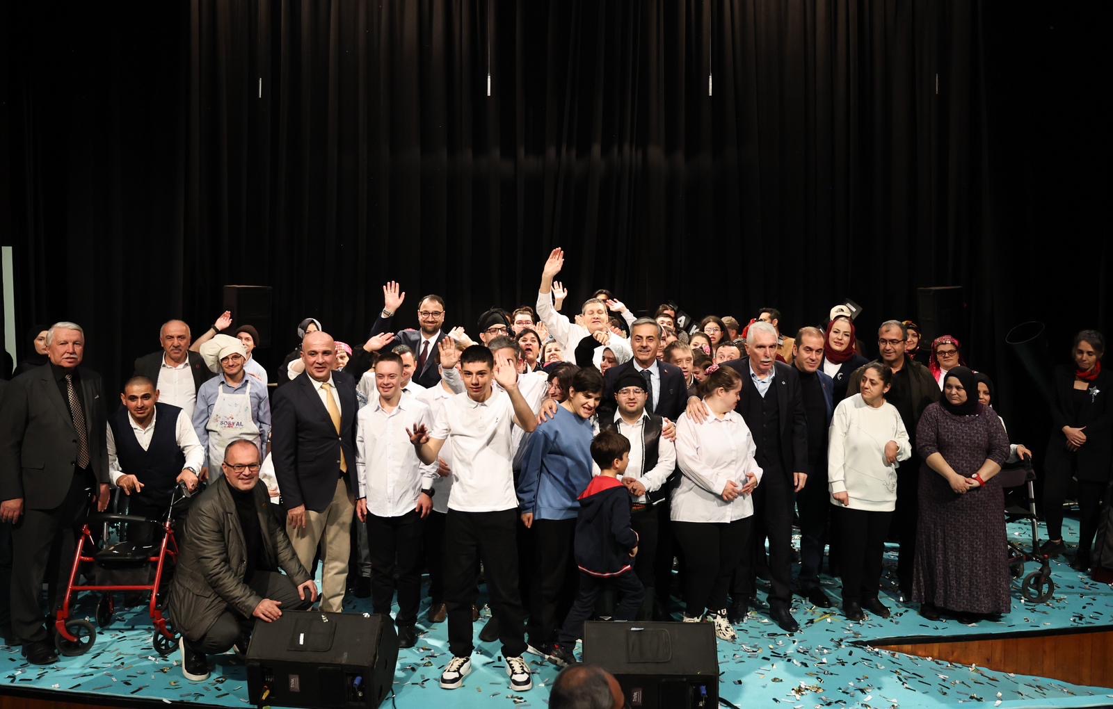 Bugün sevgi ve dayanışmayı hatırlama, engelleri birlikte aşma günüdür”