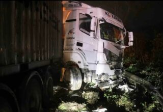 Bilecik yolunda feci kaza: 12 yaralı