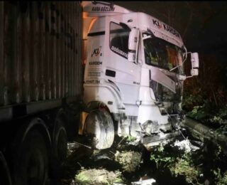 Bilecik yolunda feci kaza: 12 yaralı