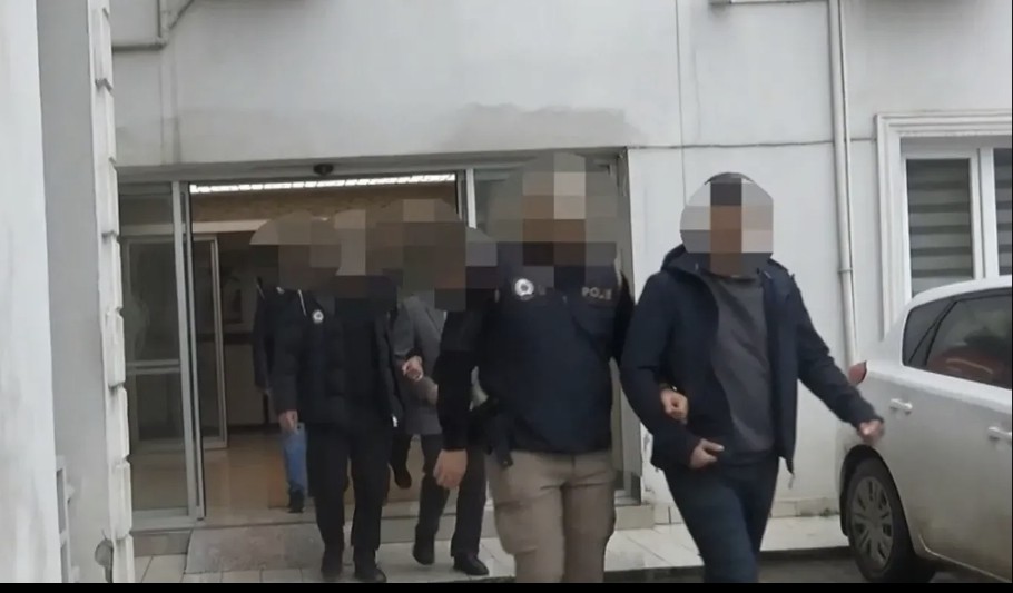 Sakarya’da FETÖ baskını