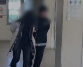 Güney Afrikalı kadın zehir taciri yakalandı