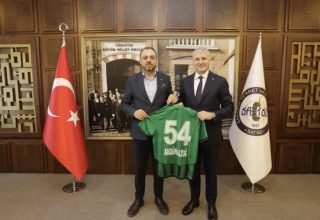 Sakaryaspor Yönetimi SATSO’yu ziyaret Etti