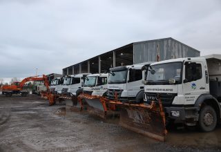 Büyükşehir karla mücadele için göreve hazır: Ekipler teyakkuzda