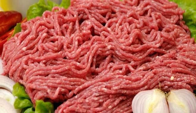 Aynı firma, aynı skandal: Dana sucukta yine at eti