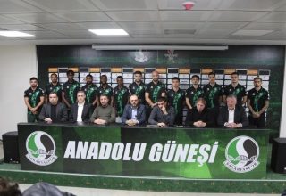 Sakaryaspor’dan Transfer Hamlesi: 13 Futbolcuya İmza