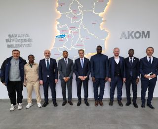 Gambiya heyeti Sakarya Büyükşehir Belediyesi’nde ağırlandı