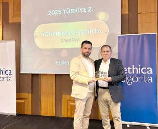 Adafinans Sigorta’ya çifte gurur; Türkiye 2.’liği ve Marmara Bölge 1.’liği