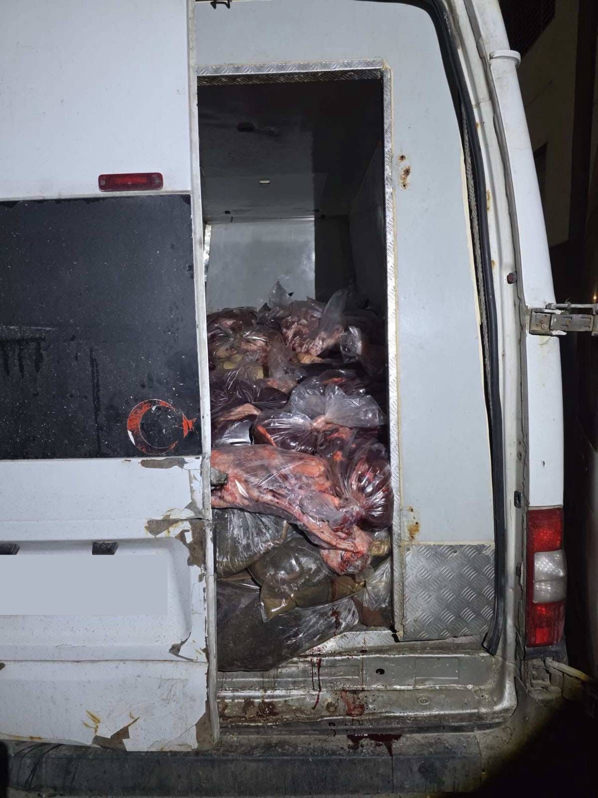 Sakarya’da 3 Tonun Üzerinde Sakatat Ele Geçirildi