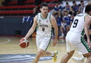 Büyükşehir Basket ilk yenilgisini aldı