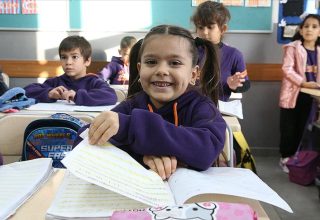 Okullarda yarıyıl tatilinin ardından ilk ders zili yarın çalacak
