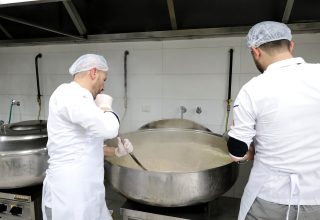 Ramazan’da 90 bin kişilik iftar yemeği  Büyükşehir kazanlarında pişiyor