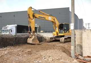 ERENLER BELEDİYESİ AĞIZ VE DİŞ SAĞLIĞI HASTANESİ ALANINDA ÇALIŞMALARINI SÜRDÜRÜYOR