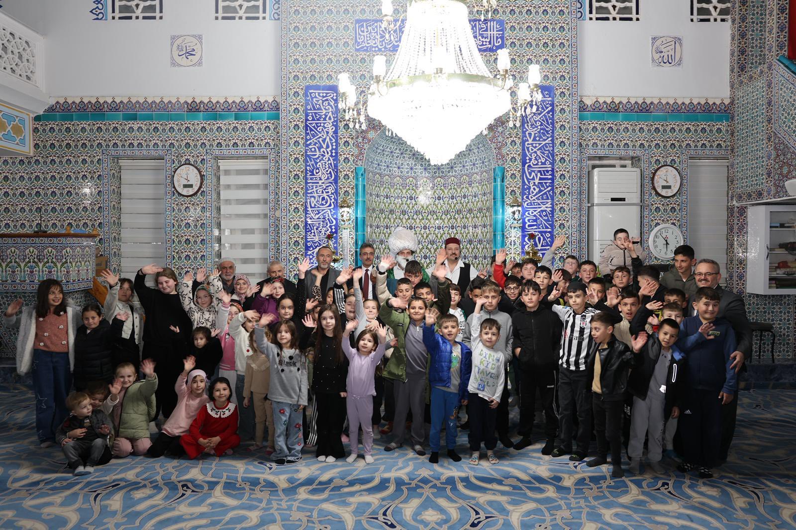 ERENLER BELEDİYESİ RAMAZAN ETKİNLİKLERİNDE ÇOCUKLAR GÖNÜLLERİNCE EĞLENDİ