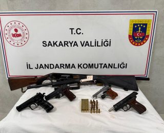 Sapanca’da Silah Kaçakçılığı Operasyonu: 2 Şüpheli Tutuklandı