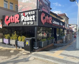 Sakarya’da “Çıtır Lahmacun” Karışıklığı: İşletme Sahibi Göksel Keleş’ten Tepki