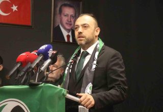 Sakaryaspor’dan Hakem Tepkisi: Başkan Enes Zengin Sert Konuştu