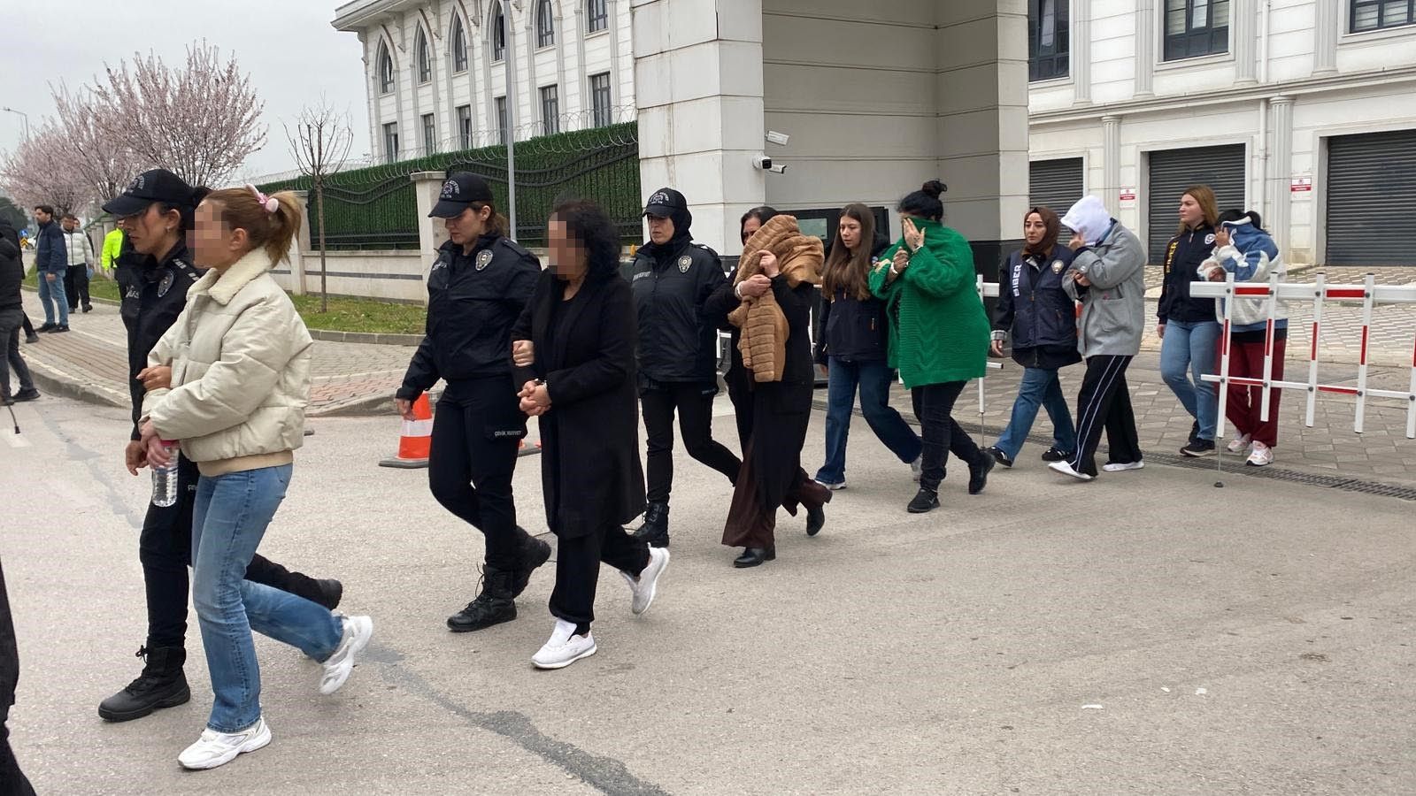 Sakarya’nın da Dahil Olduğu Sahte Çağrı Merkezi Operasyonu: 105 Milyonluk Para Trafiği