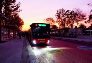 Sakarya’da Metrobüslerde Gece Seferi Başladı