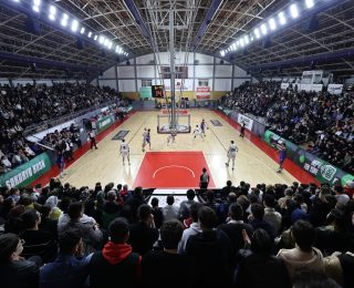 Büyükşehir basketbol yarı final serisine galibiyetle başladı