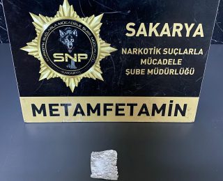 Sakarya’da Narkotik Operasyonu: Uyuşturucu ve Mühimmat Ele Geçirildi