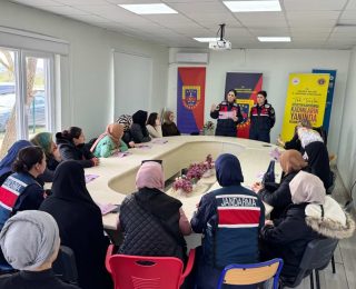 Sakarya Jandarma’dan Velilere “Sıfır Tolerans” Eğitimi