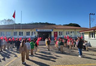 Sakarya’da Eğitim Dayanışması Sürüyor