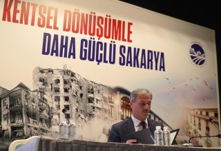 Tığcılar’da bayram sonrası riskli yapıların boşaltılması için tebligatlar asılıyor