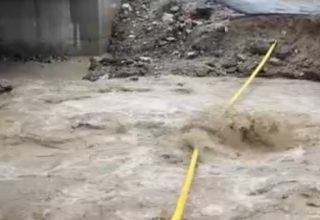 Karapürçek’te Yağış Alarmı: Yol Çöktü, Doğal Gaz Hattı Açığa Çıktı