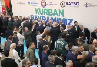Sakaryada Protokol Bayramlaştı