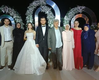 Yeşilin ve Sapanca Gölü’nün buluştuğu noktada görkemli düğün