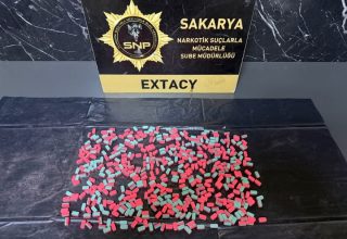 Hendek’te Uyuşturucu Operasyonu: 465 Adet Ecstasy Hap Ele Geçirildi