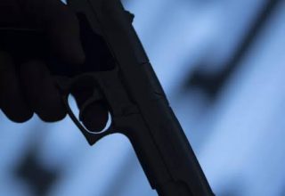 Akyazı’da Akaryakıt İstasyonunda Silahlı Kavga: Amca Yeğeni Tarafından Vuruldu