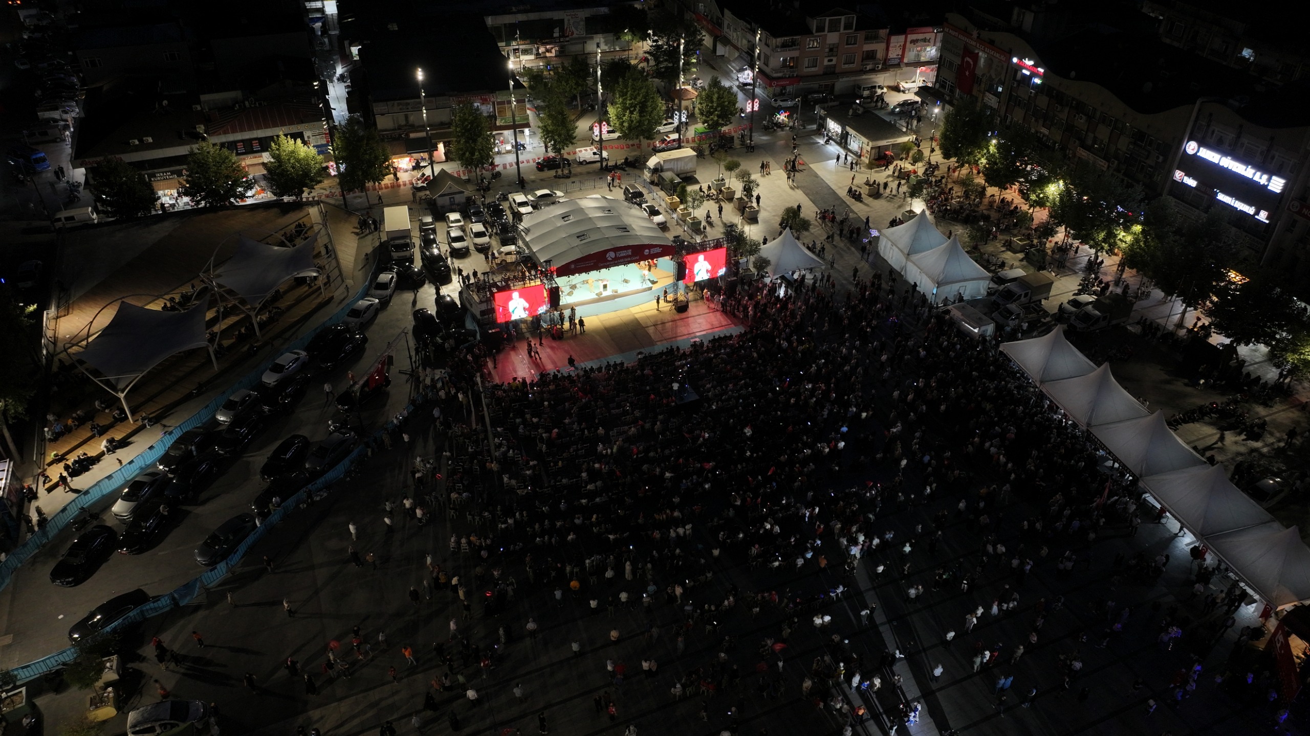 15 Temmuz’un 10’uncu yılında yine meydanlarda olacağız