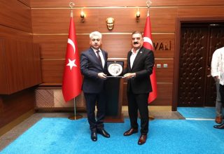 Sakarya Muşlular Derneği’nden Vali Doğan’a ziyaret