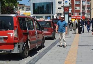 Sakarya’da Kırmızı Dolmuşlar İçin Dönüşüm Gündemi