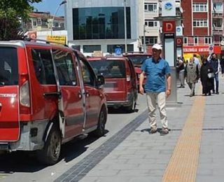 Sakarya’da Kırmızı Dolmuşlar İçin Dönüşüm Gündemi