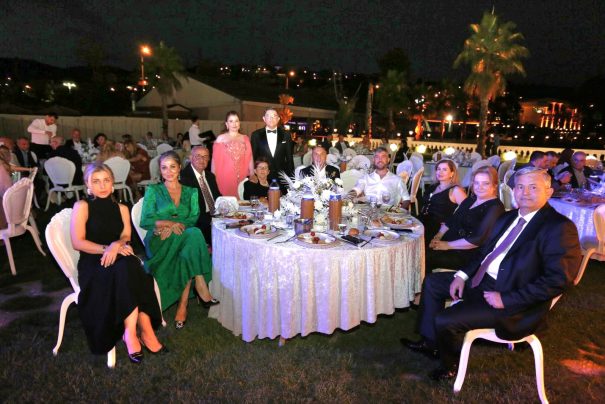 Demetoğlu Ailesinin mutlu günü
