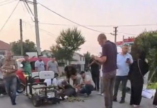 Akyazı’da Elektrikli Bisiklet Kazası: Sürücü Ağır Yaralandı