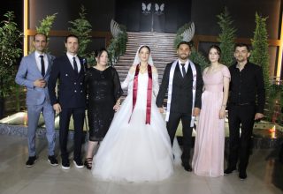 Melike ve Şükrü görkemli düğünle hayatlarını birleştirdi