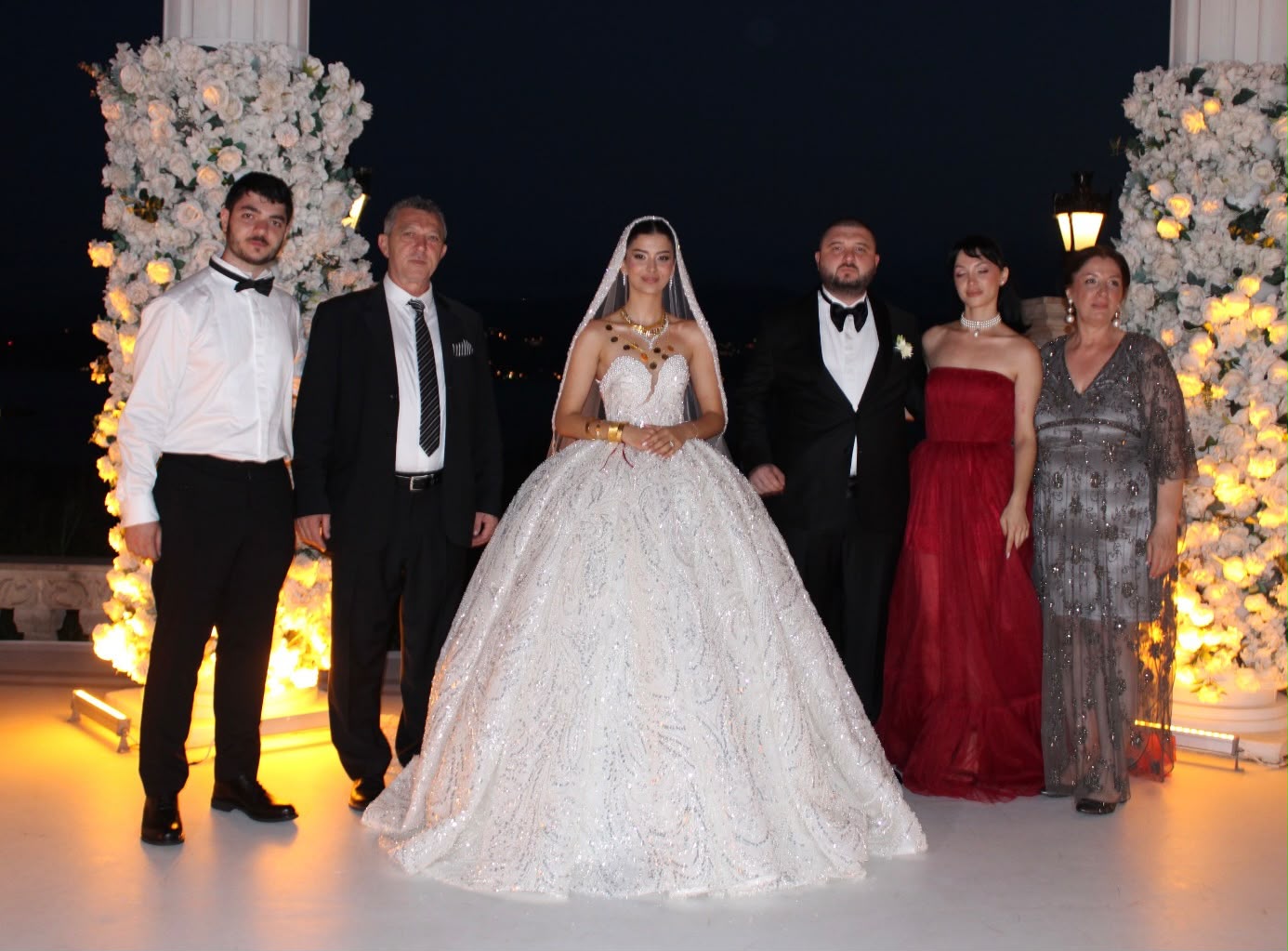 Büyükakalın ve Akşahin ailelerinin mutlu günü